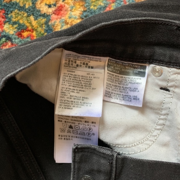 Levi’s 311 shaping skinny stretch black jeans. Worn once - Picture 7 of 9